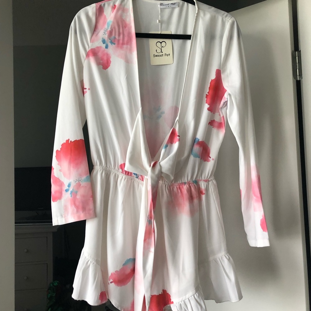 BNWT Floral Romper